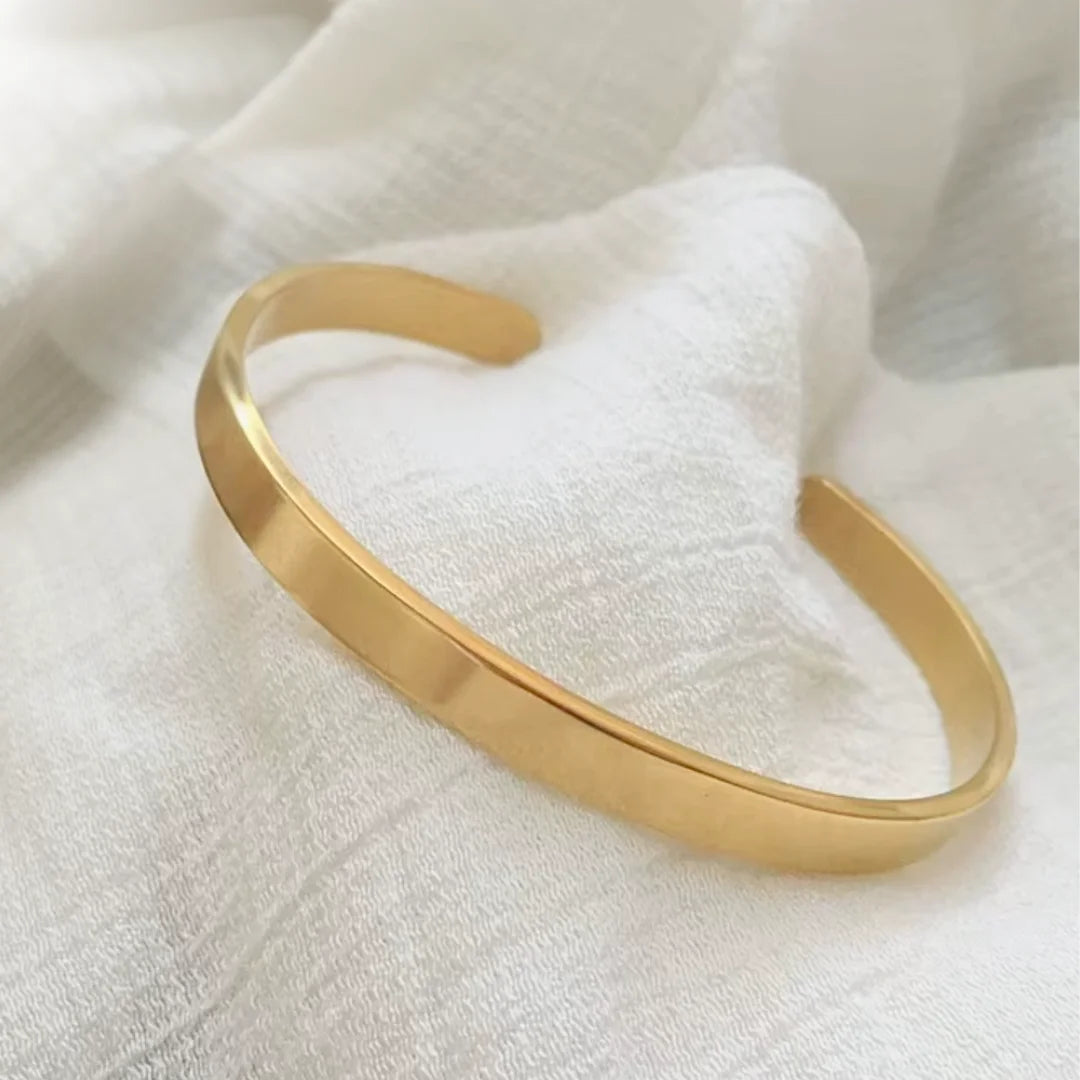 Cuff Bracelet Layura