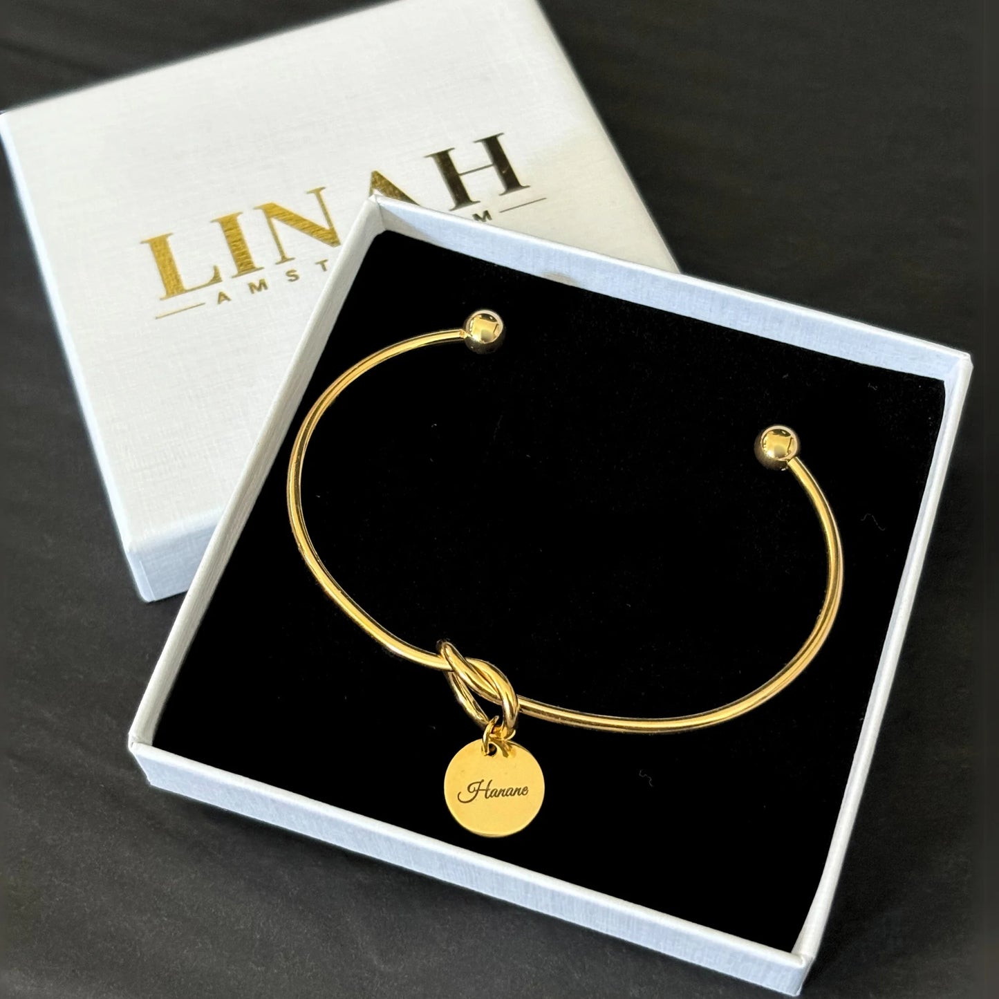 Knot Bracelet of Connectedness