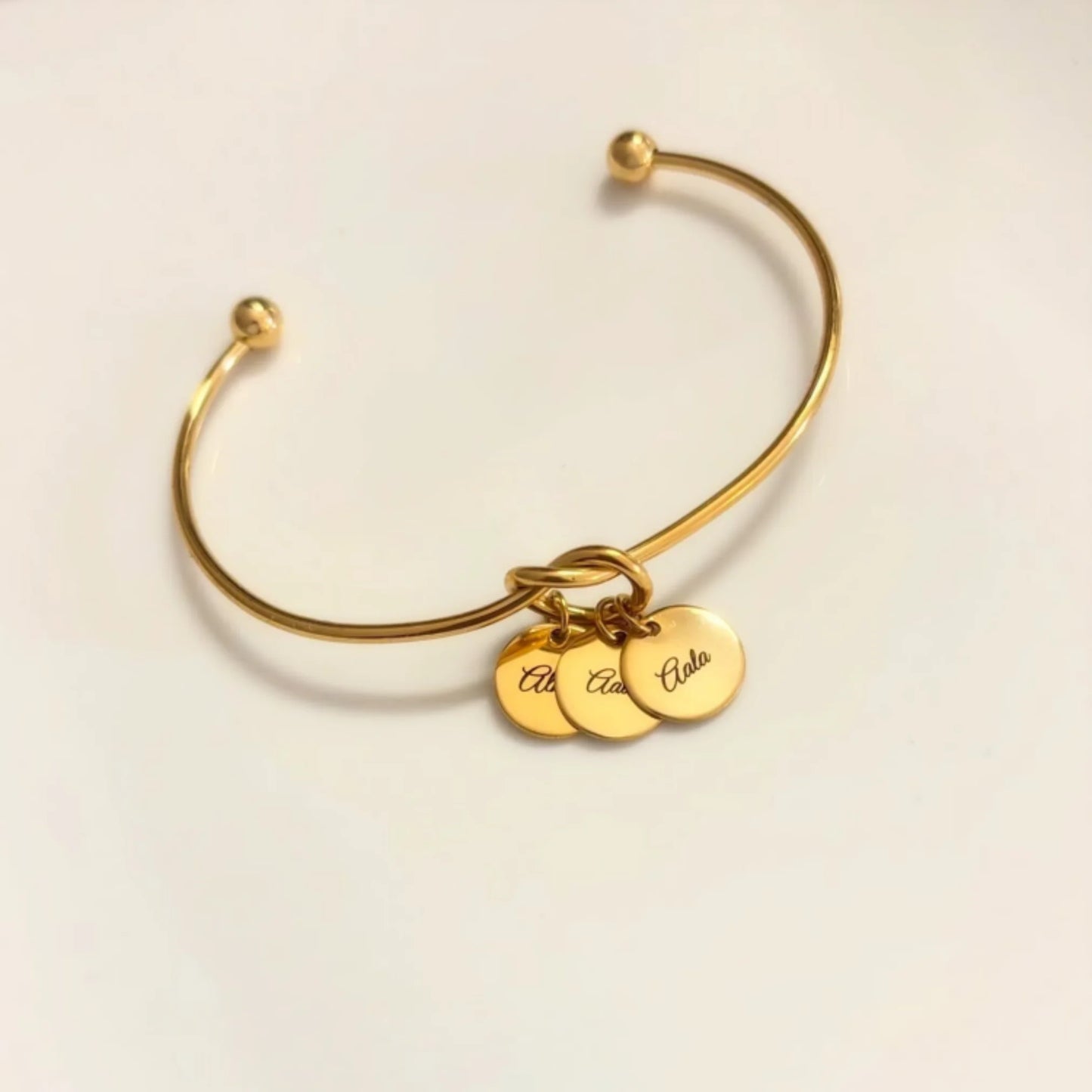 Knot Bracelet of Connectedness