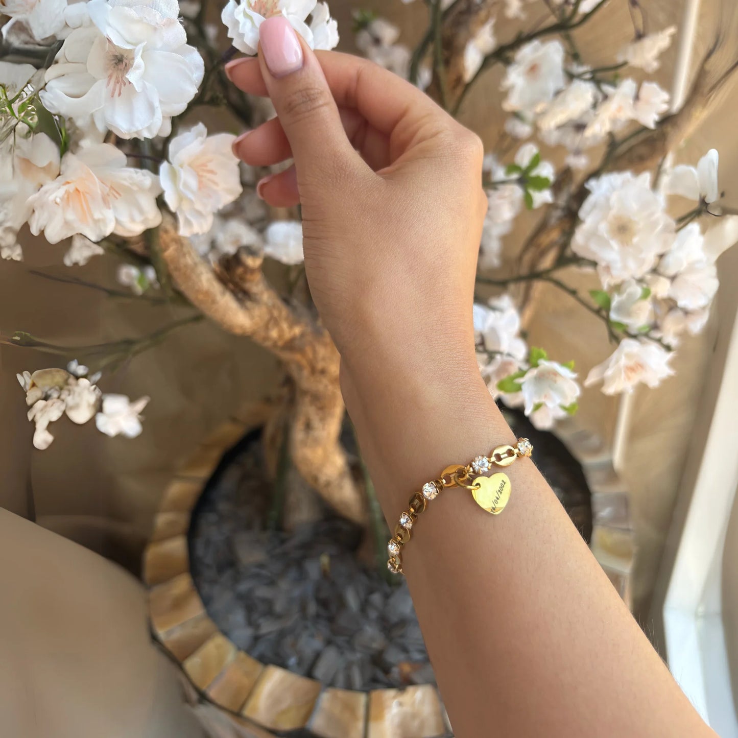Elegant Zirconia Bracelet